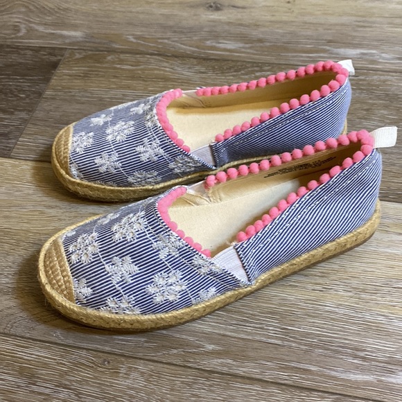 GAP Girls slip on shoes - Picture 3 of 5